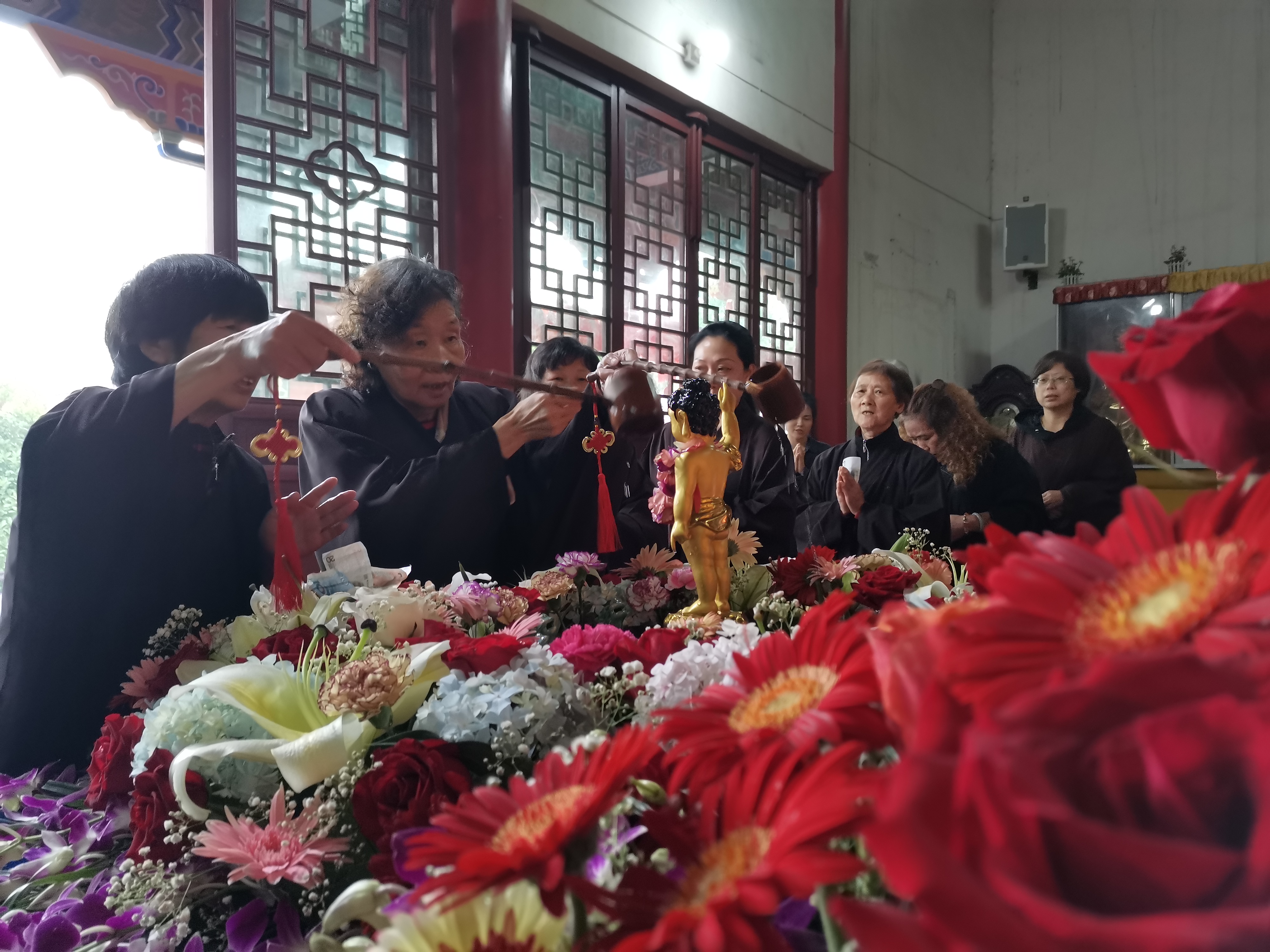 新彩90999释迦牟尼佛圣诞法会圆满